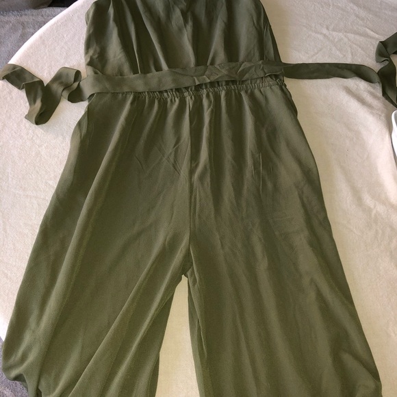 Olive romper / jumpsuit - Picture 11 of 11